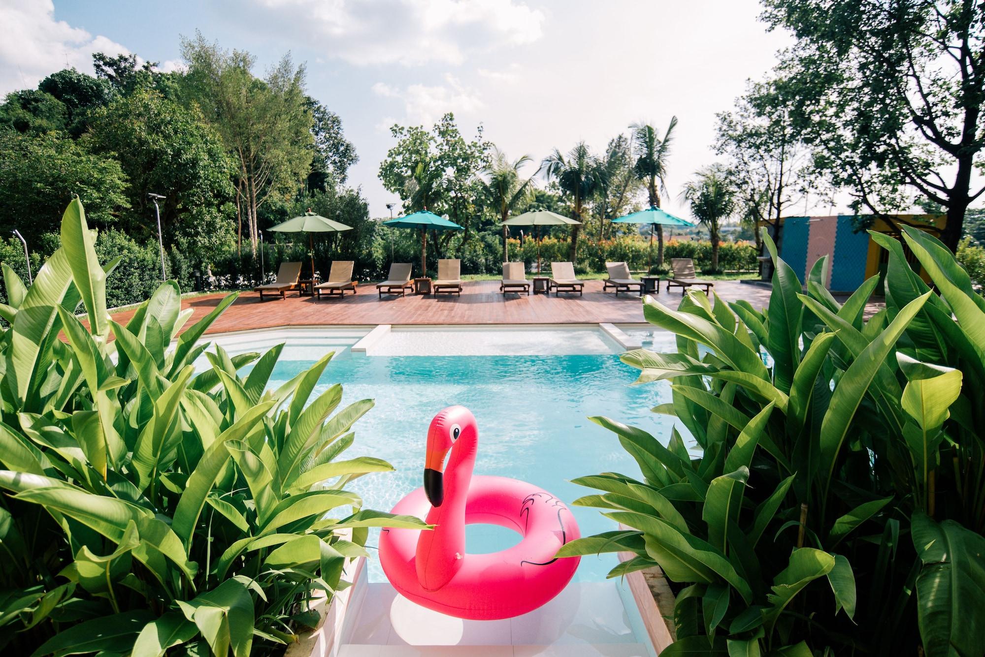 The Pineapple Hotel Krabi town Exteriör bild