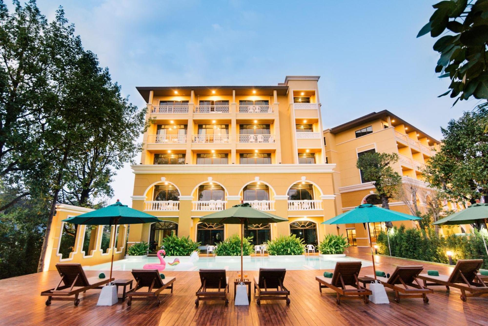 The Pineapple Hotel Krabi town Exteriör bild
