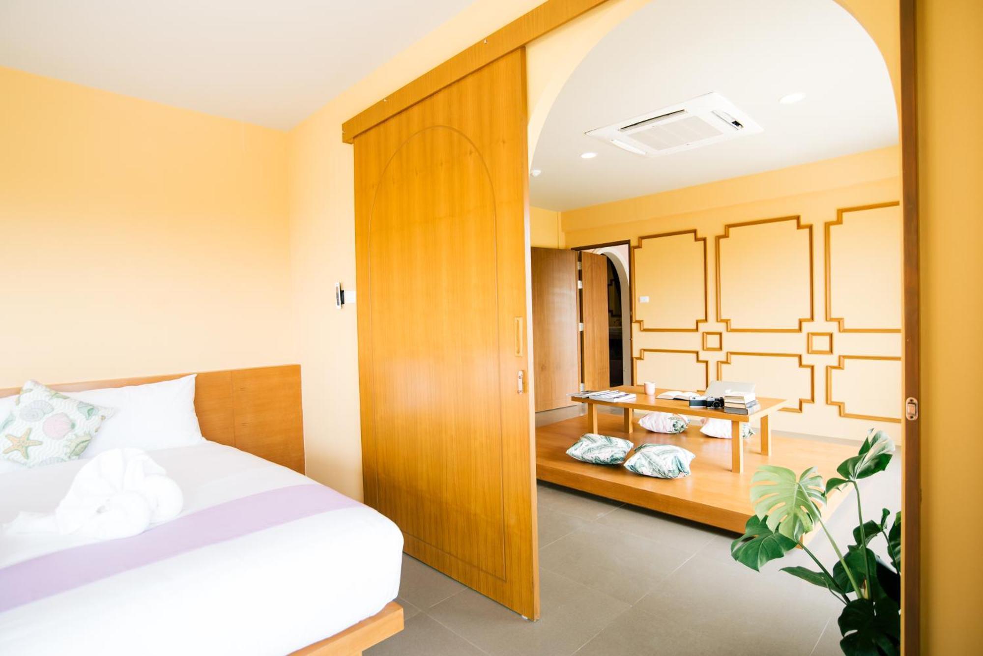 The Pineapple Hotel Krabi town Exteriör bild