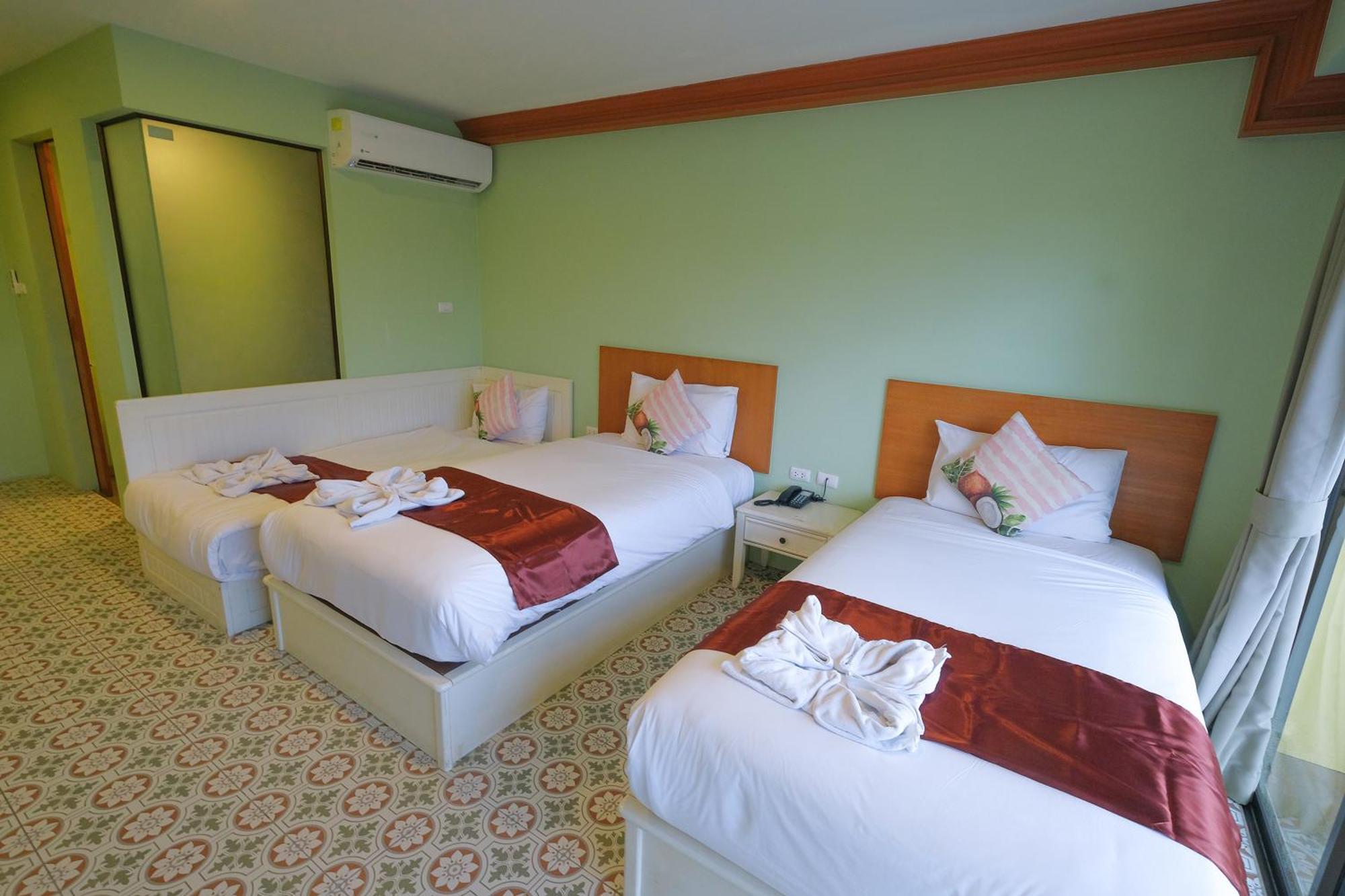 The Pineapple Hotel Krabi town Exteriör bild