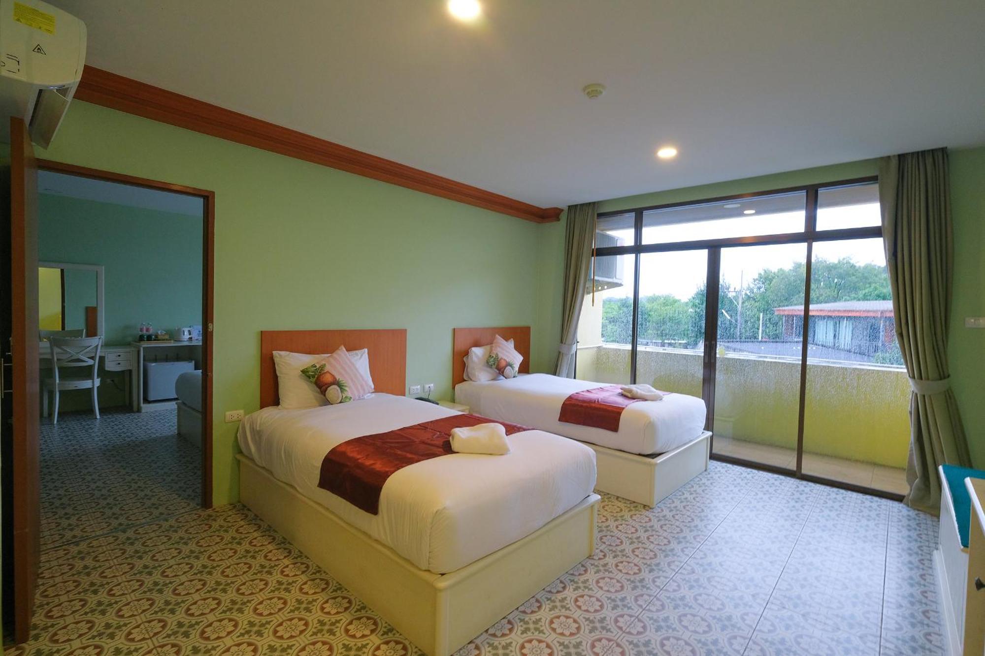 The Pineapple Hotel Krabi town Exteriör bild