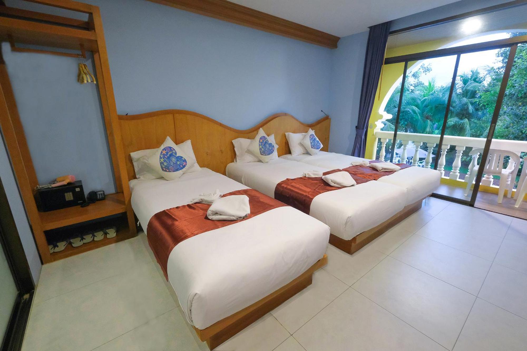 The Pineapple Hotel Krabi town Exteriör bild