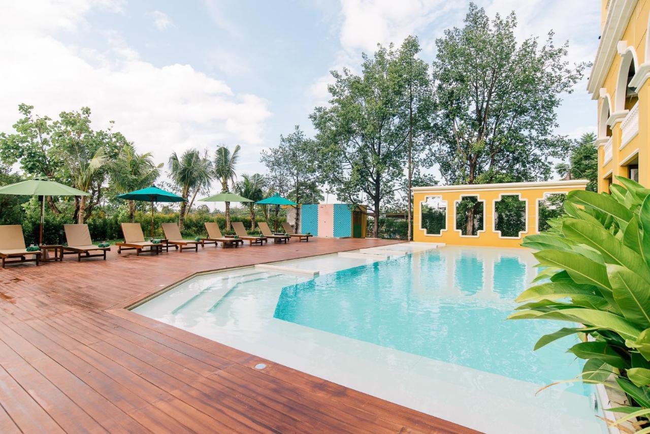 The Pineapple Hotel Krabi town Exteriör bild